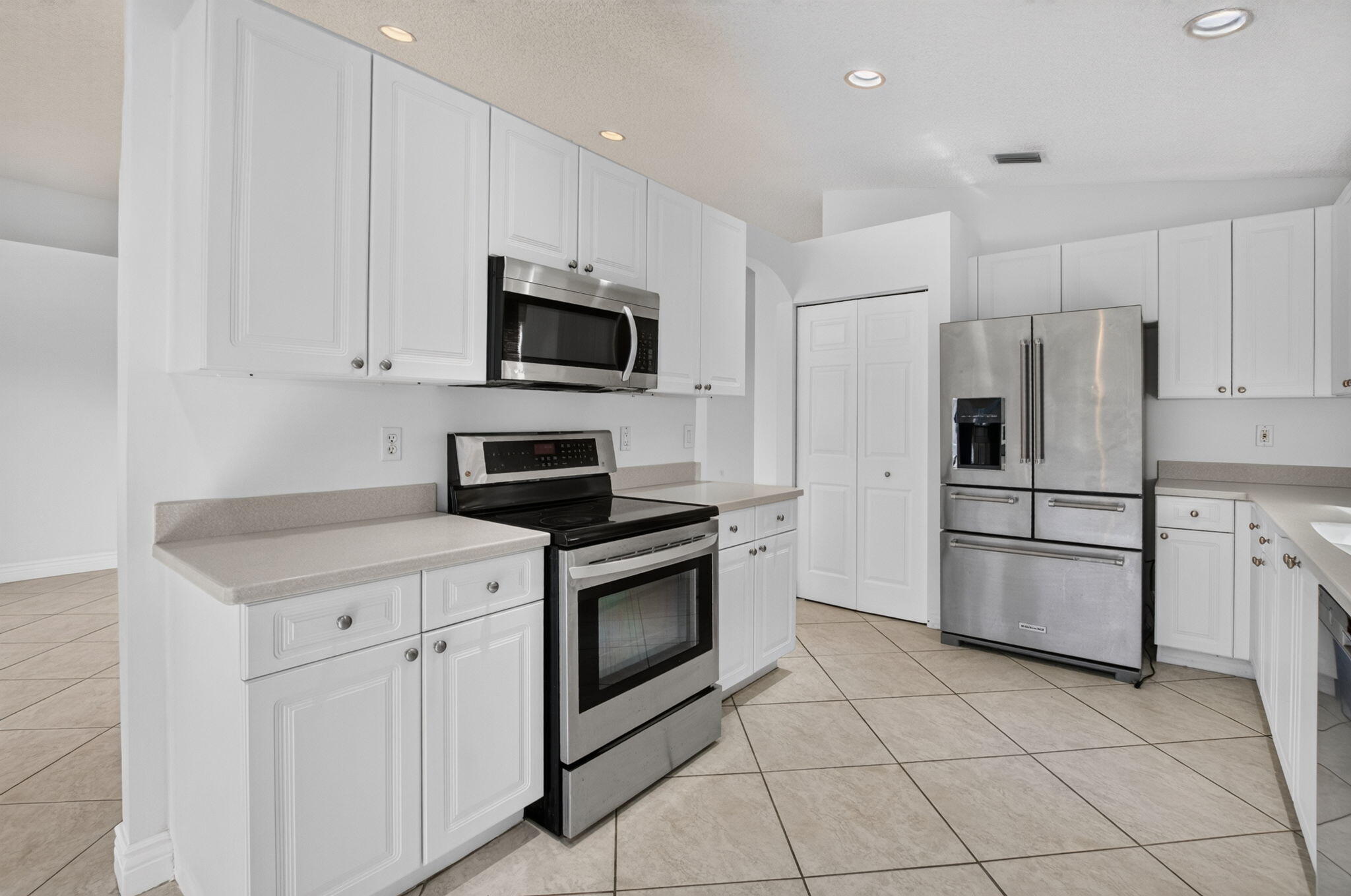 7402 Kea Lani Drive