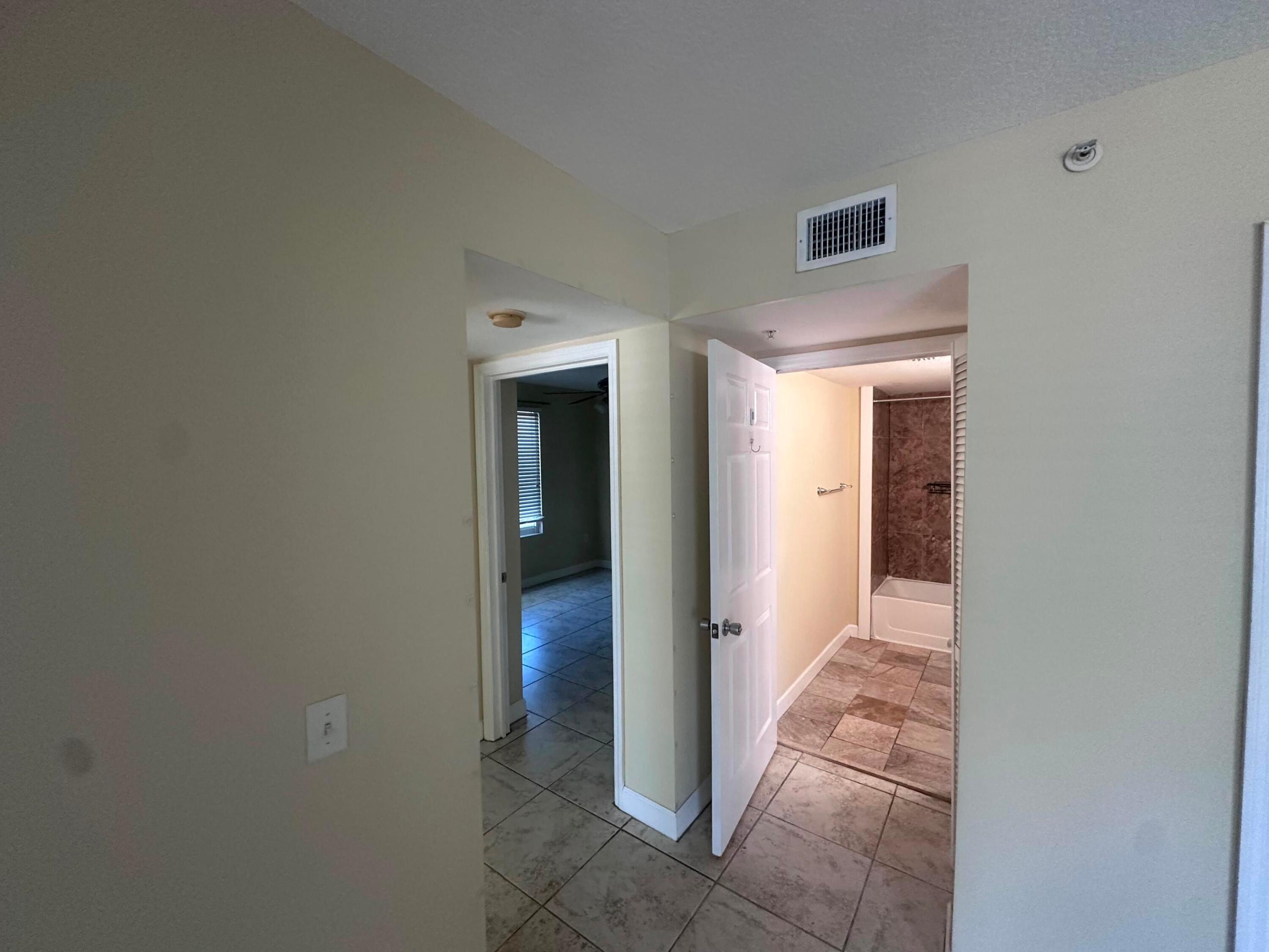 201 Villa Circle 201