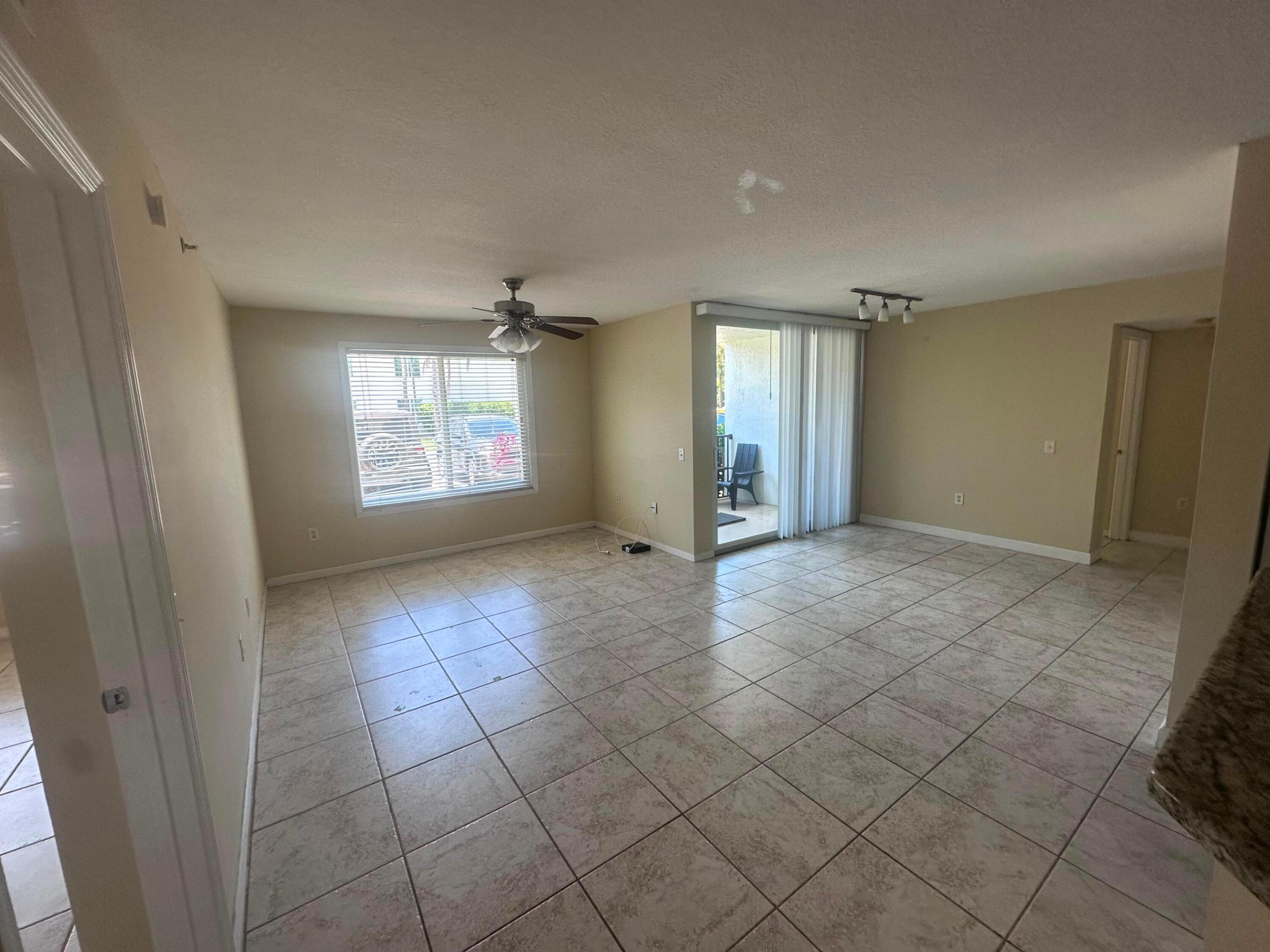 201 Villa Circle 201