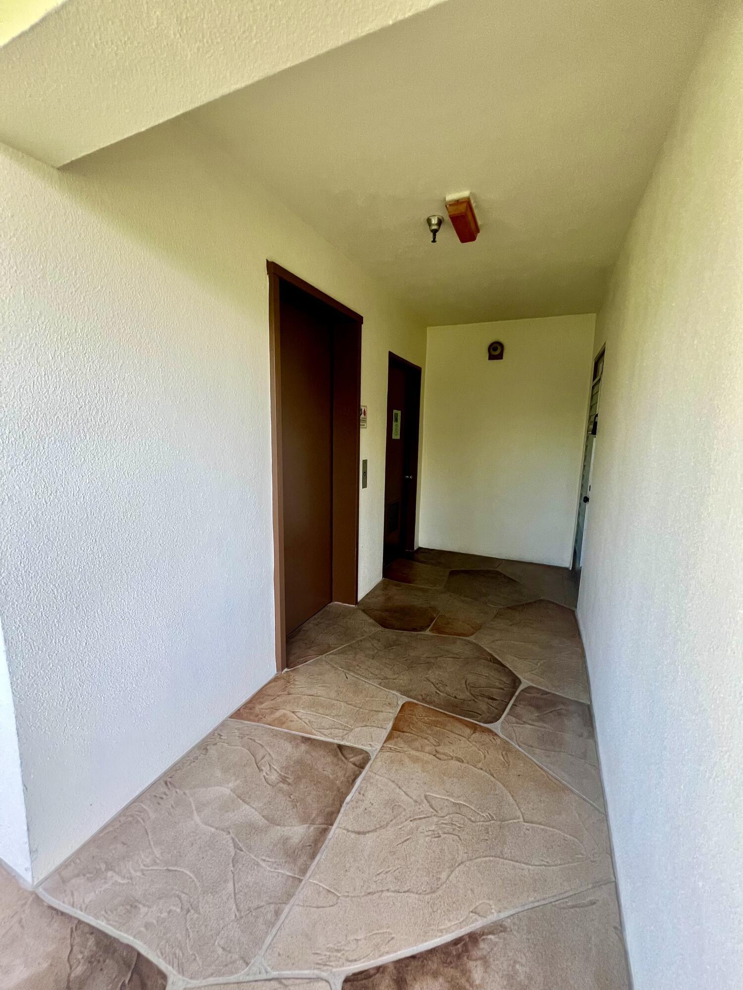 164 Mansfield D