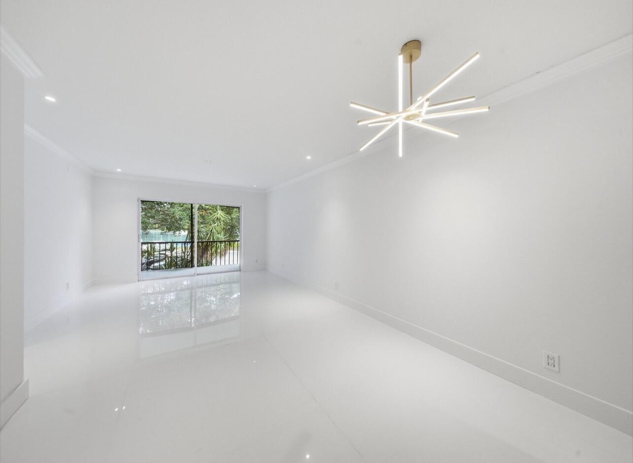 3125 OAKLAND SHORES Drive B203