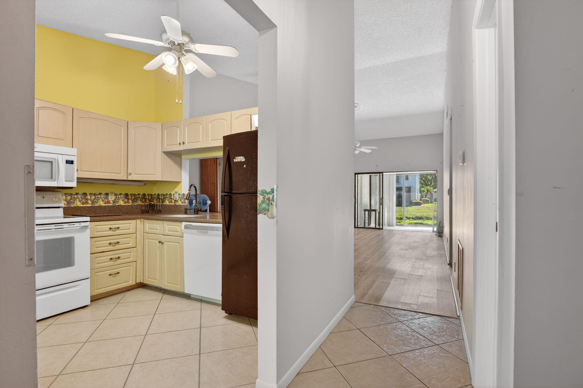 3210 CARAMBOLA Circle S S
