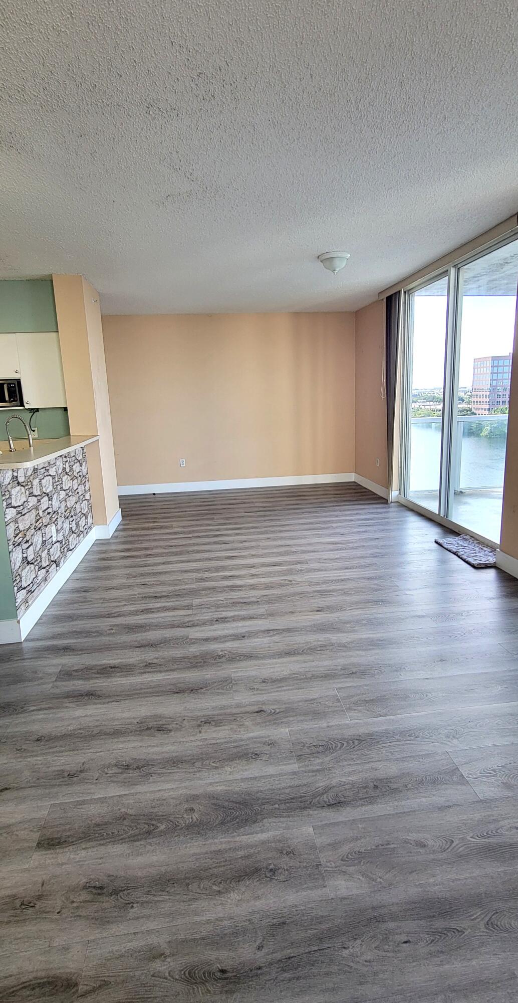 5099 NW 7TH Street 902