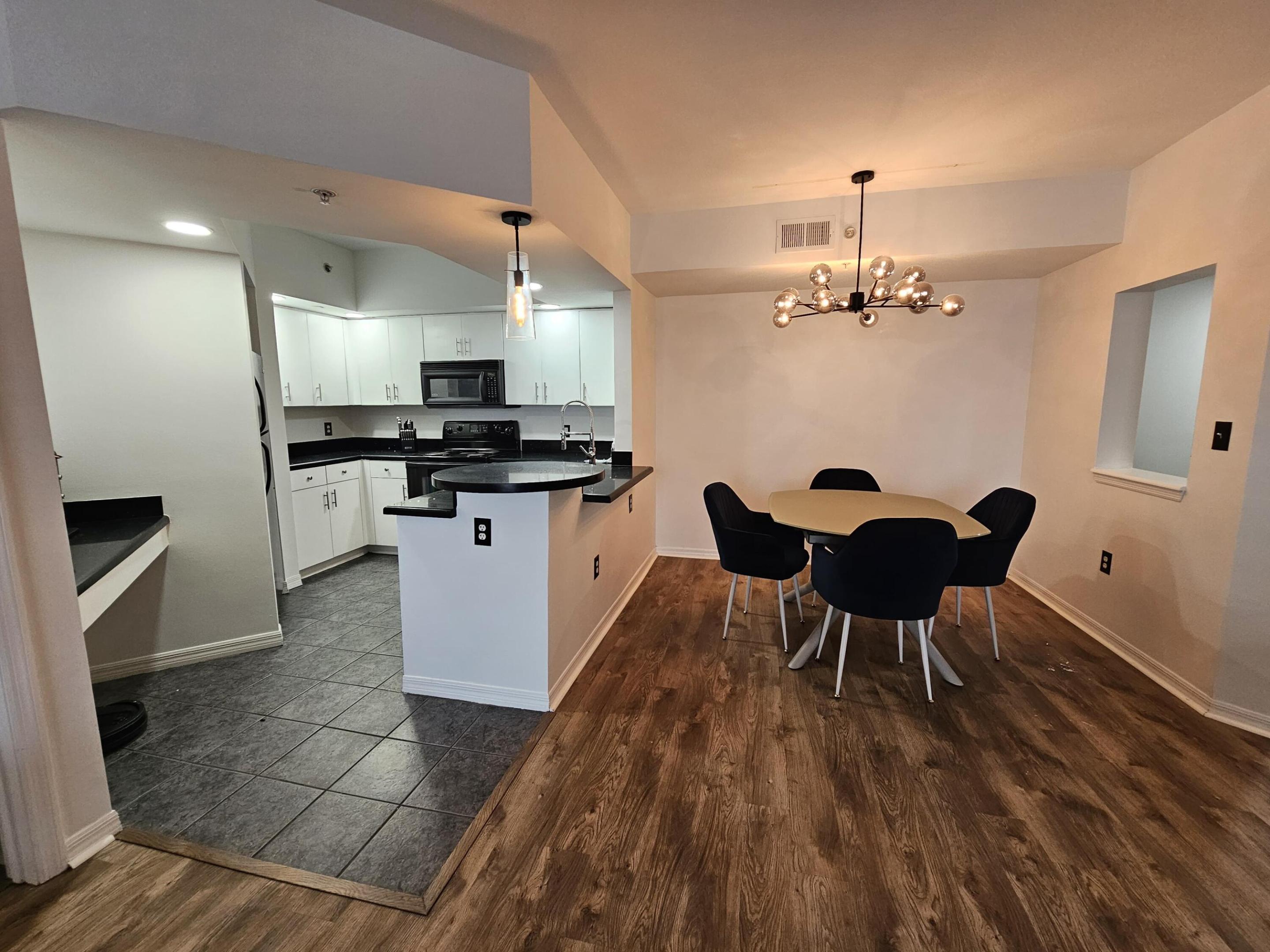 110 N FEDERAL Highway 502