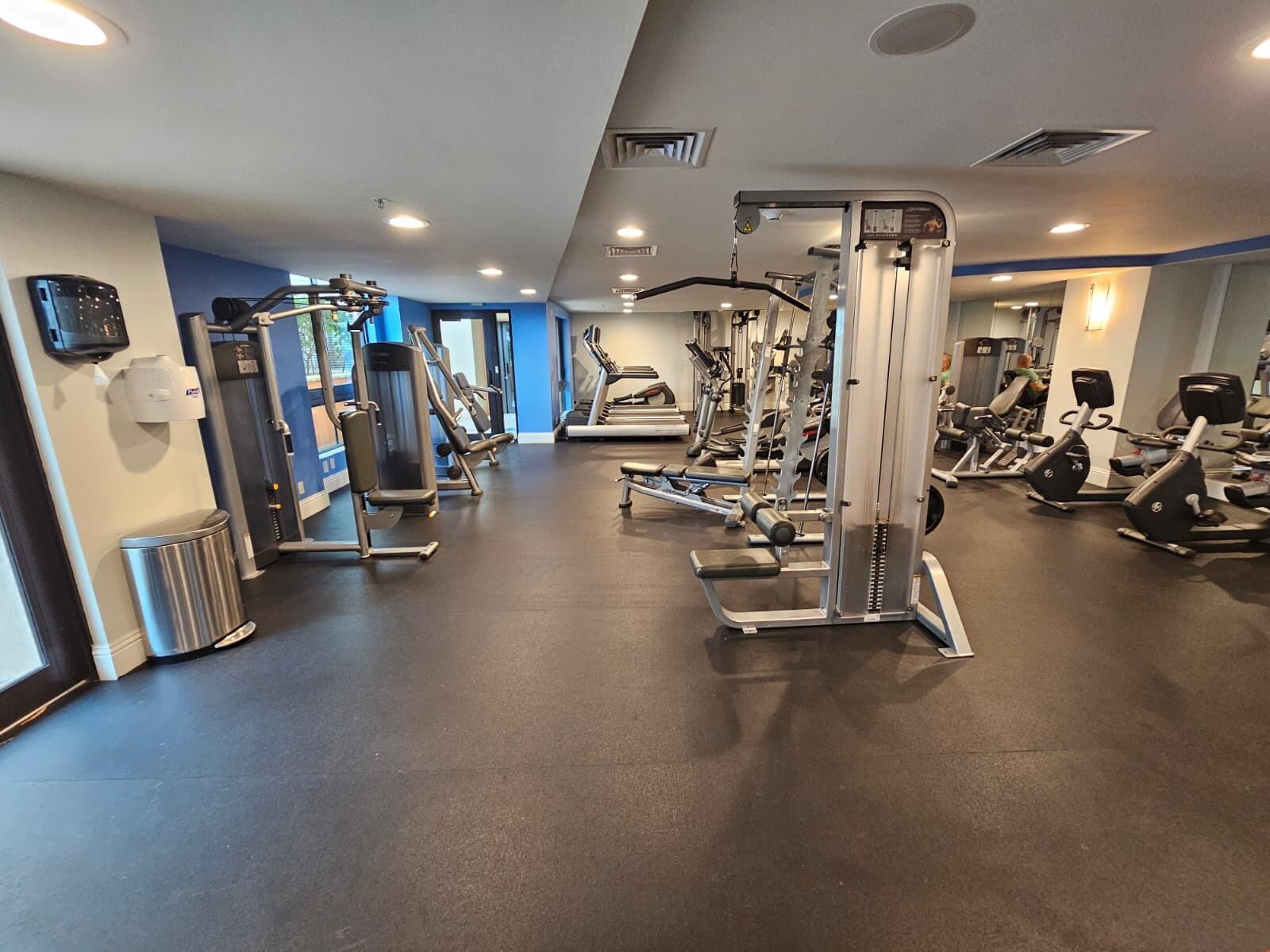 110 N FEDERAL Highway 502