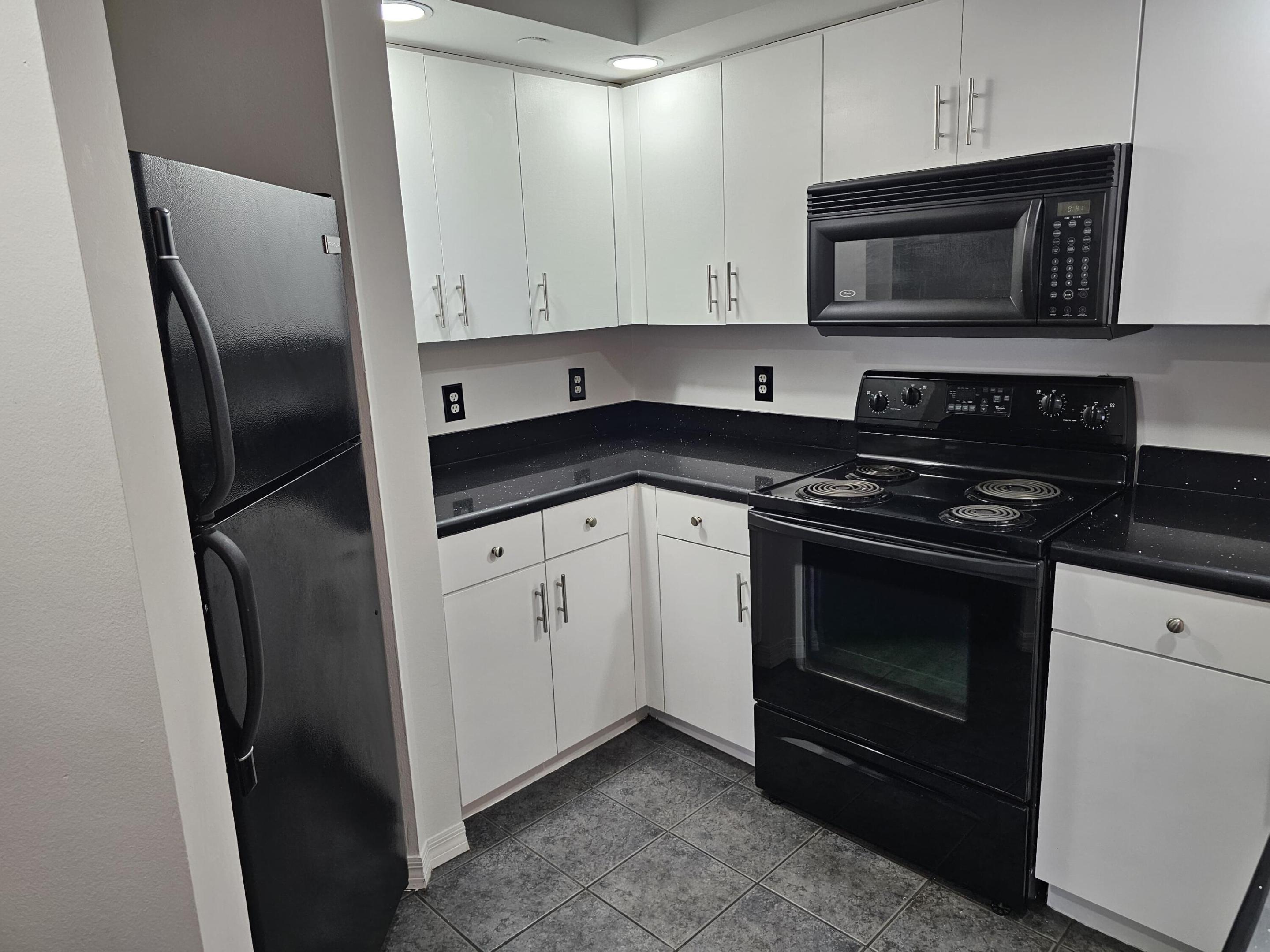 110 N FEDERAL Highway 502
