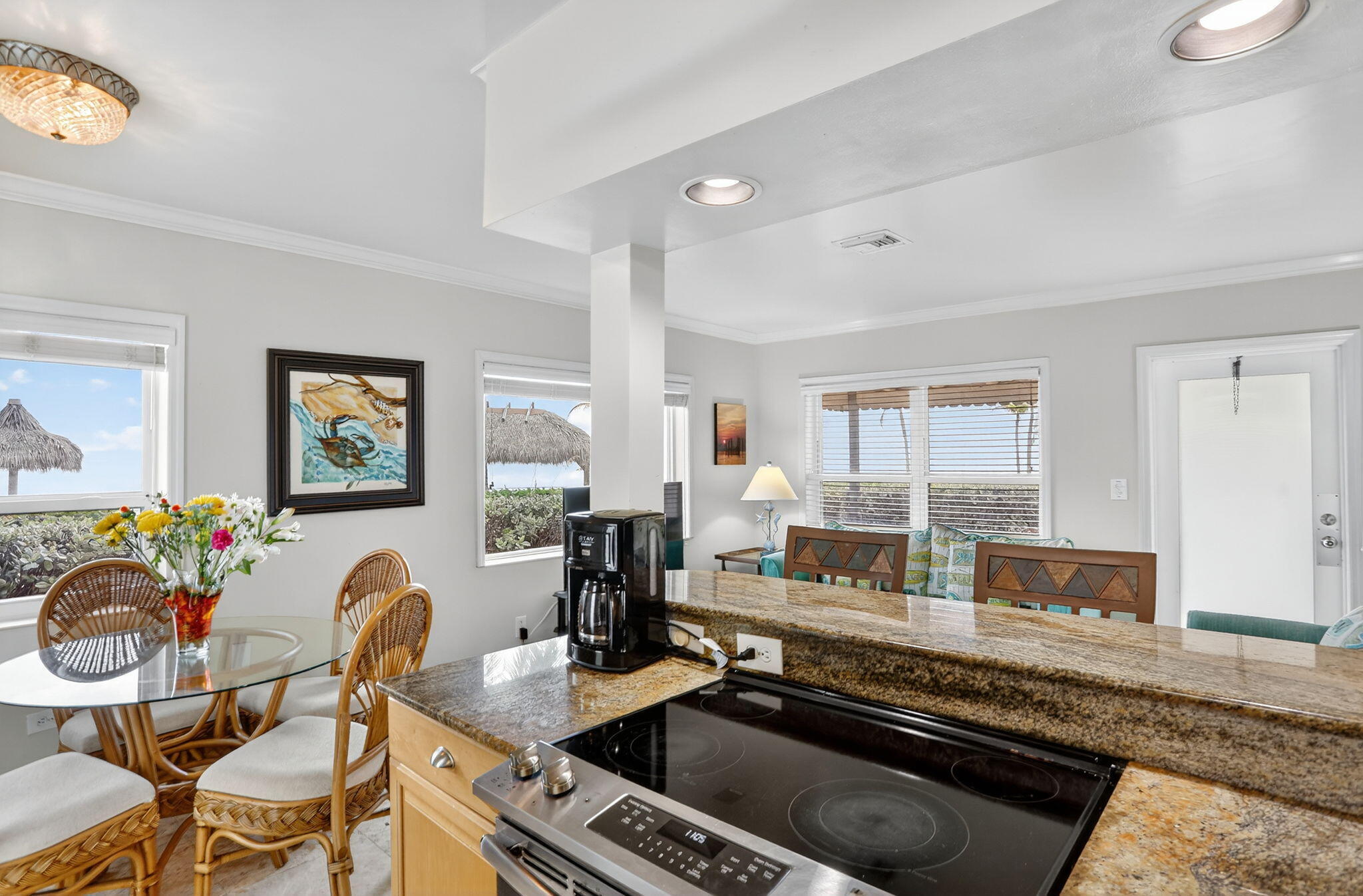 1225 HILLSBORO MILE B2