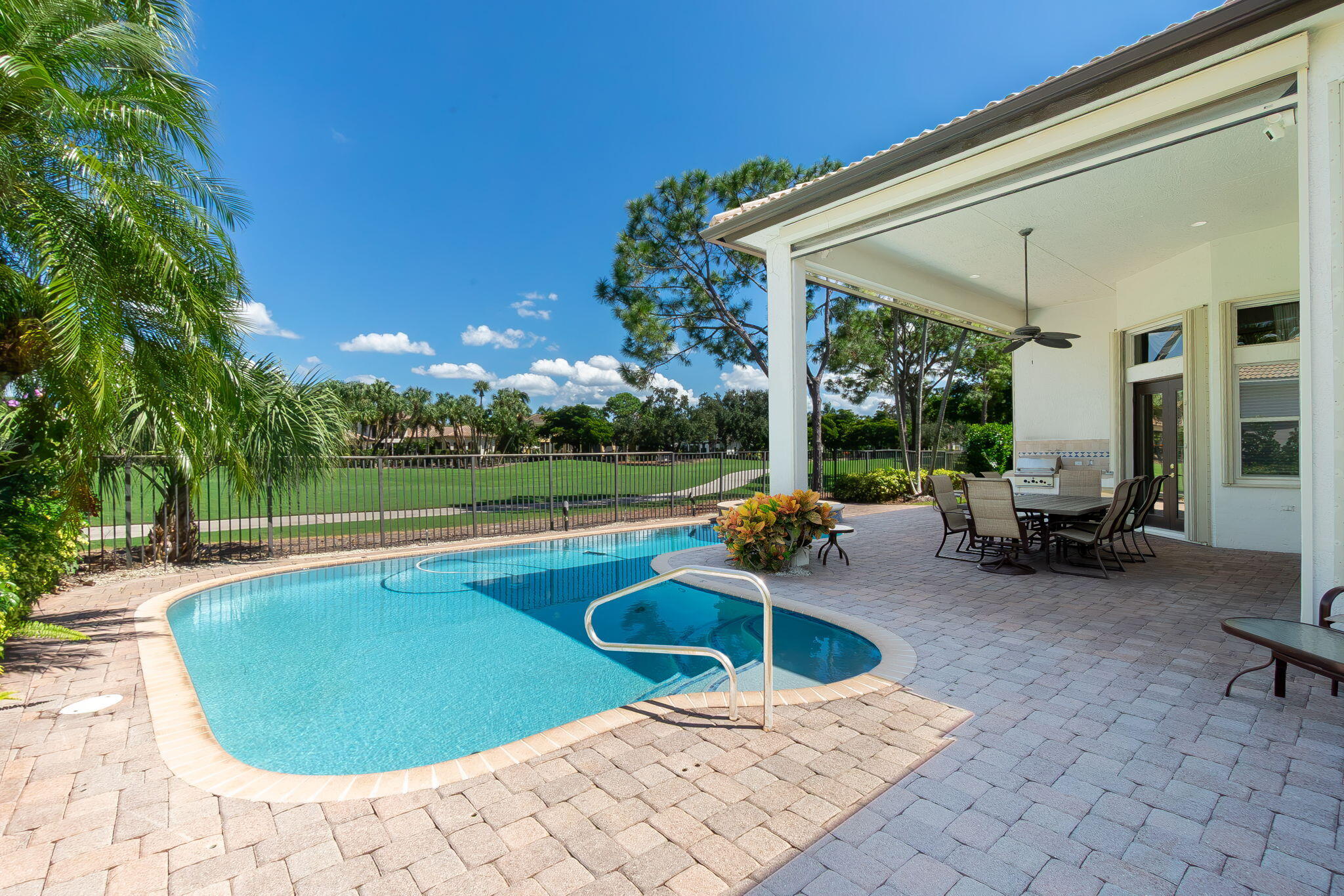 15982 LAUREL CREEK Drive