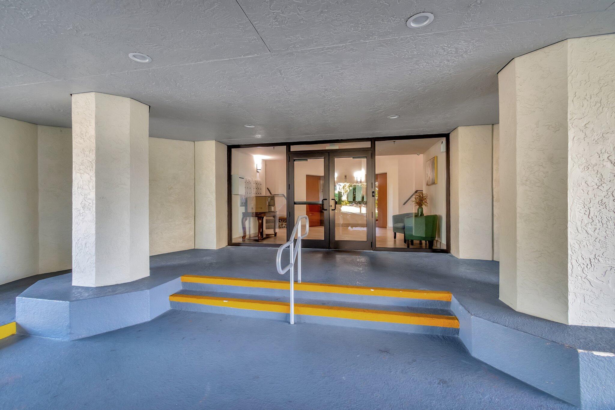 6372 LA COSTA Drive 504