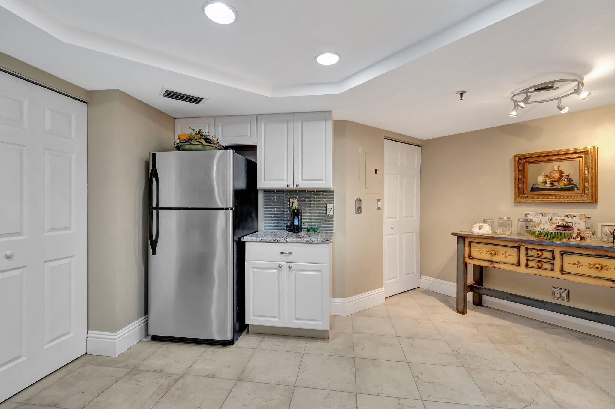 6372 LA COSTA Drive 504