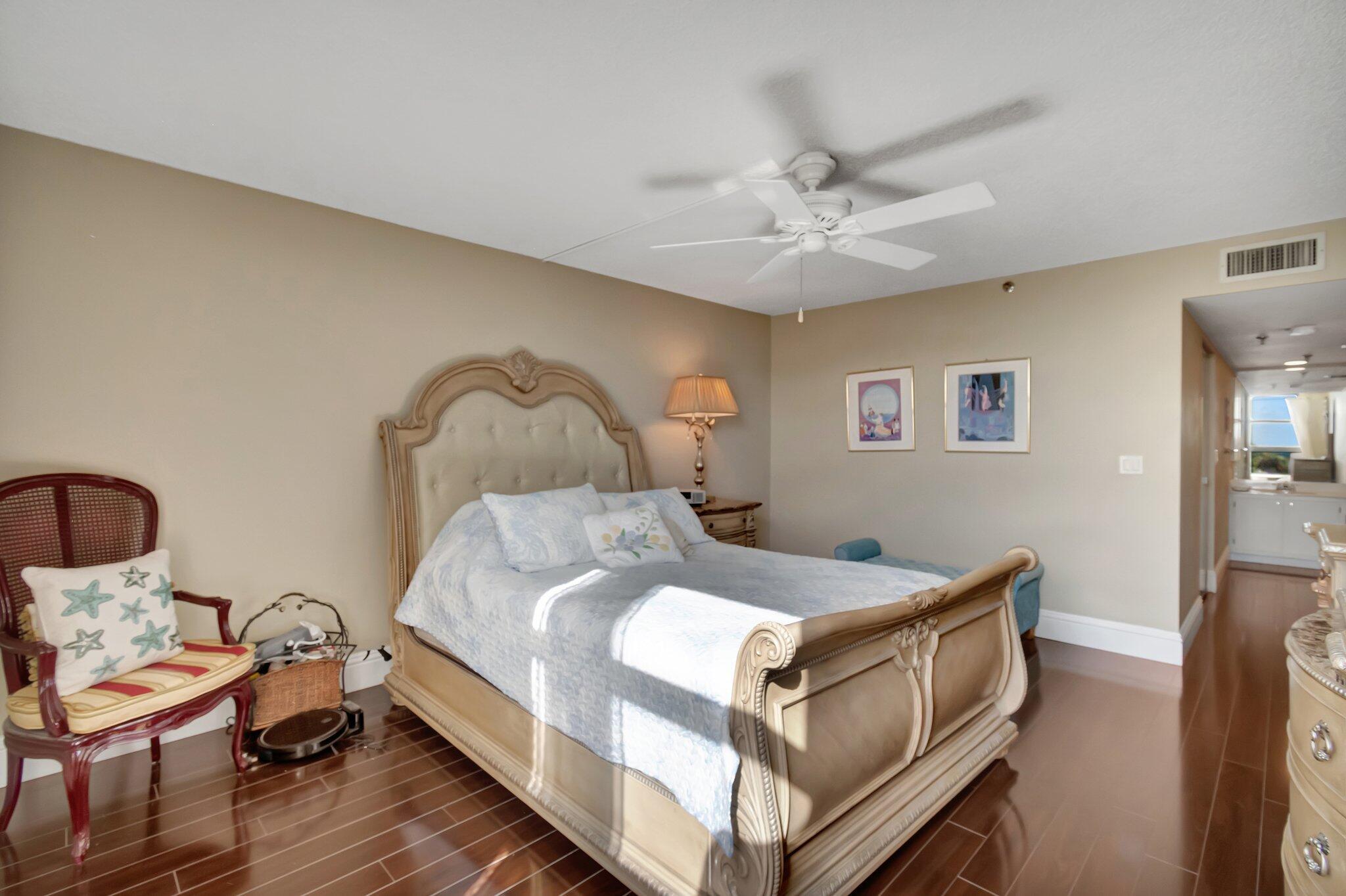 6372 LA COSTA Drive 504