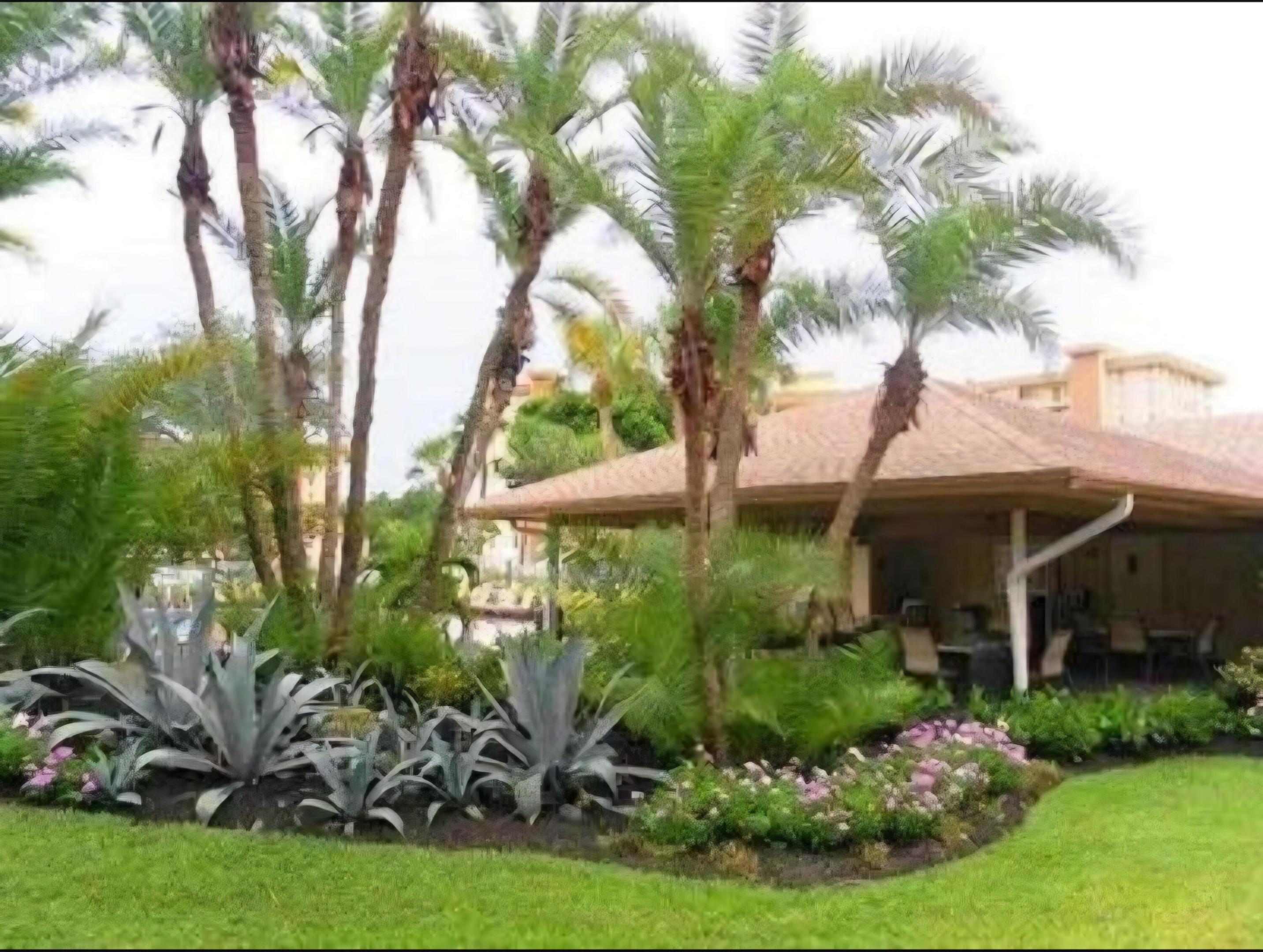 2661 S COURSE Drive 305