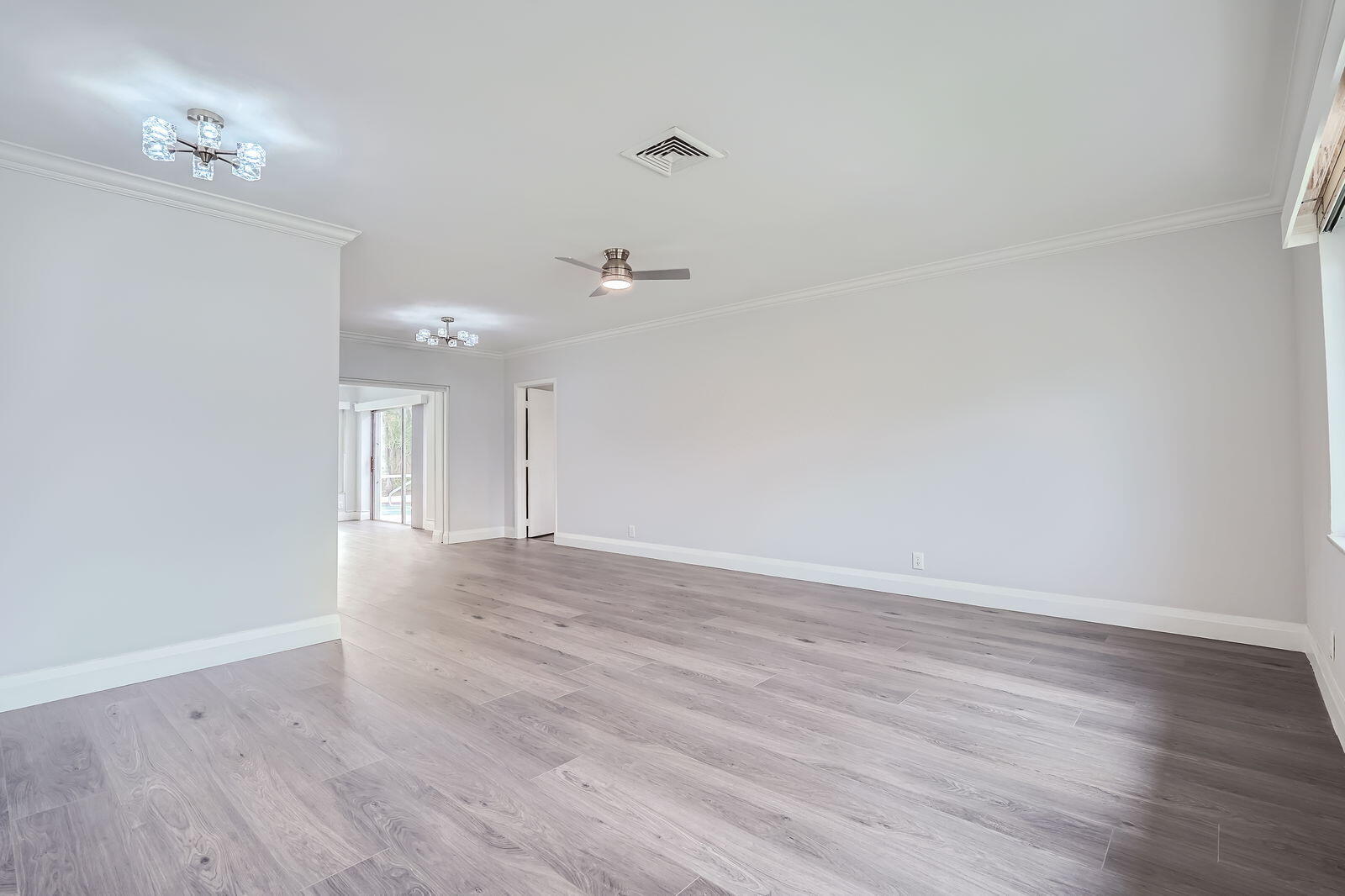 104 St Cloud Lane