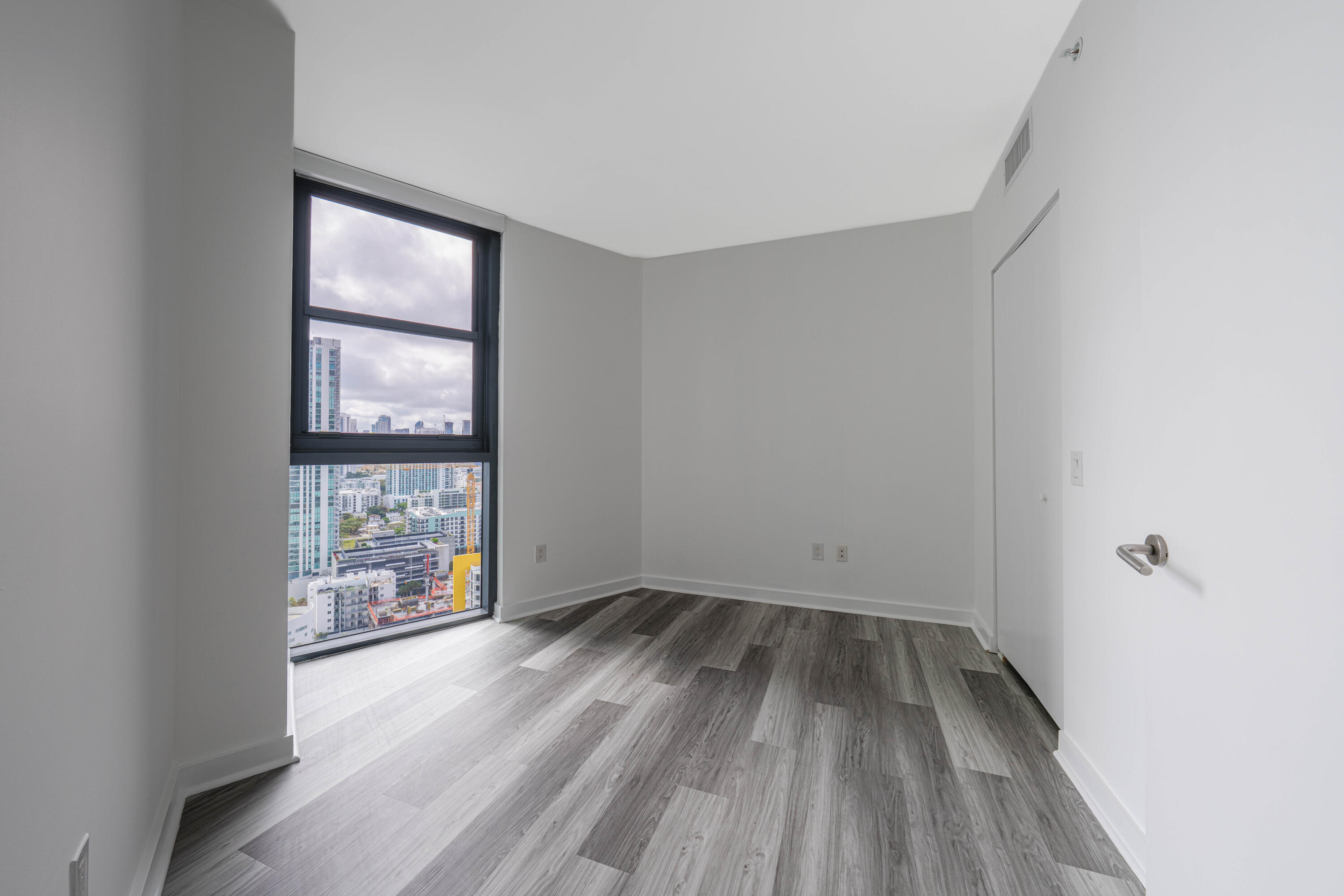 501 NE 31ST Street 2506