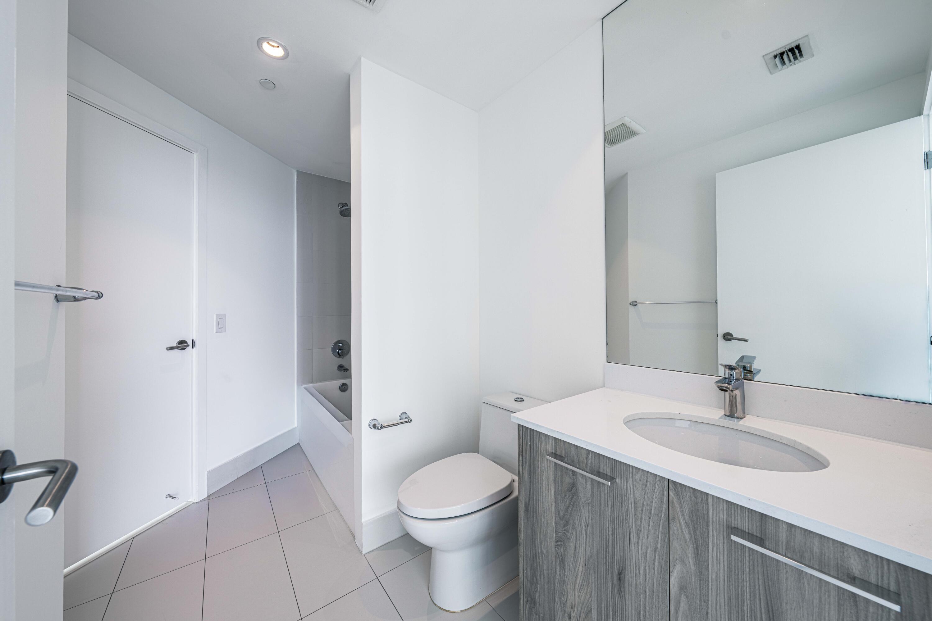 501 NE 31ST Street 2506