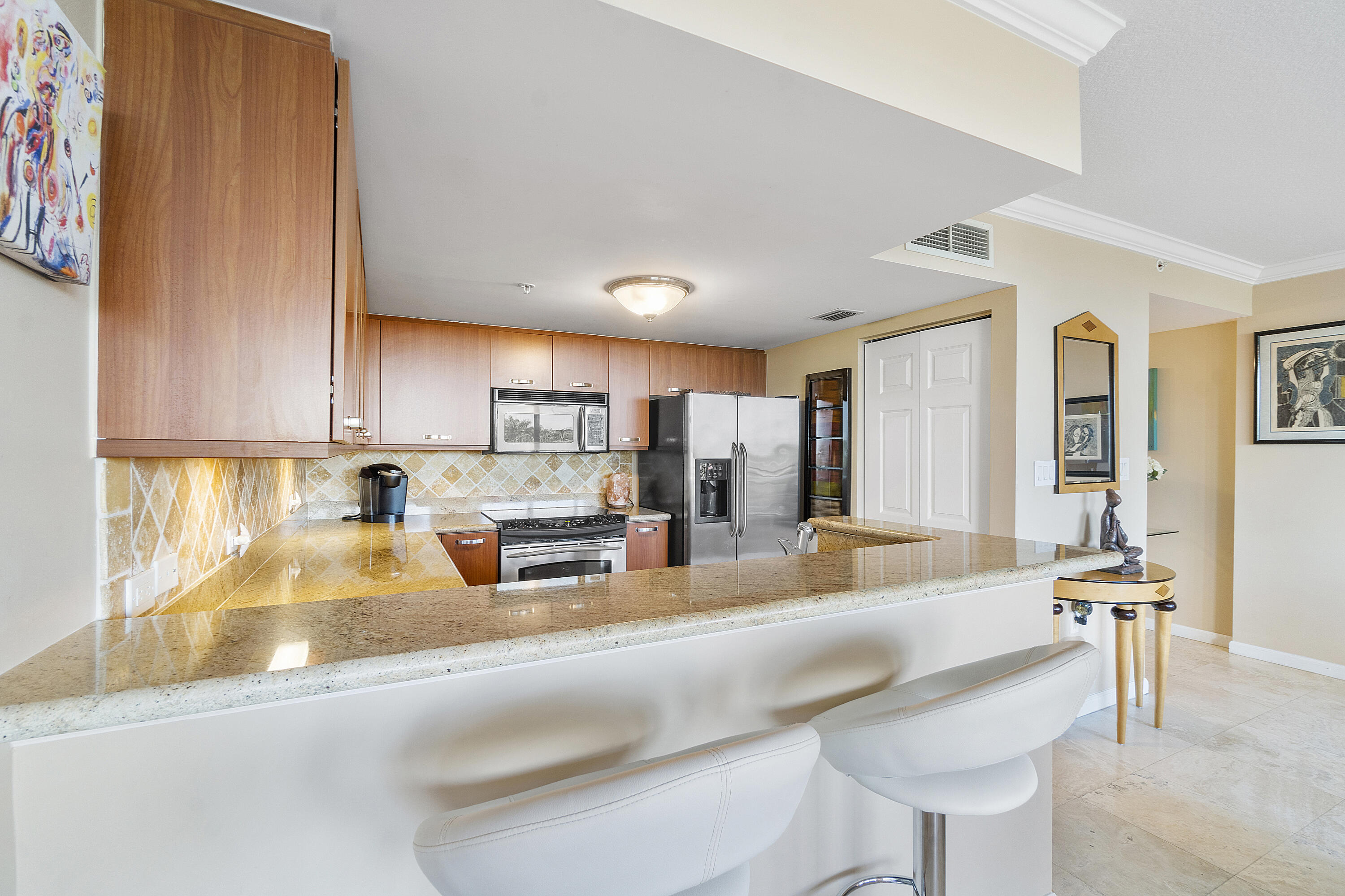 2011 N Ocean Boulevard 304