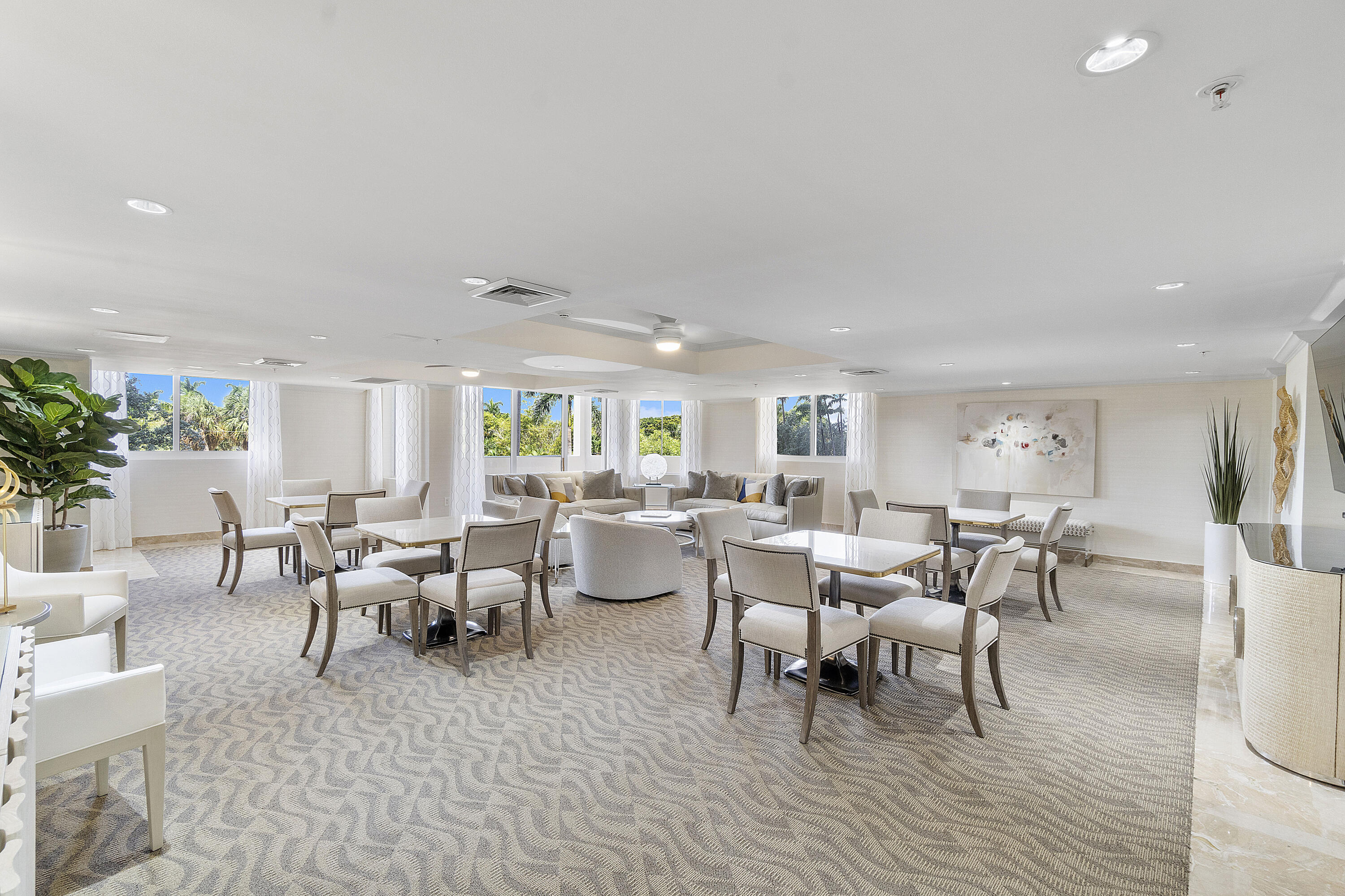 2011 N Ocean Boulevard 304
