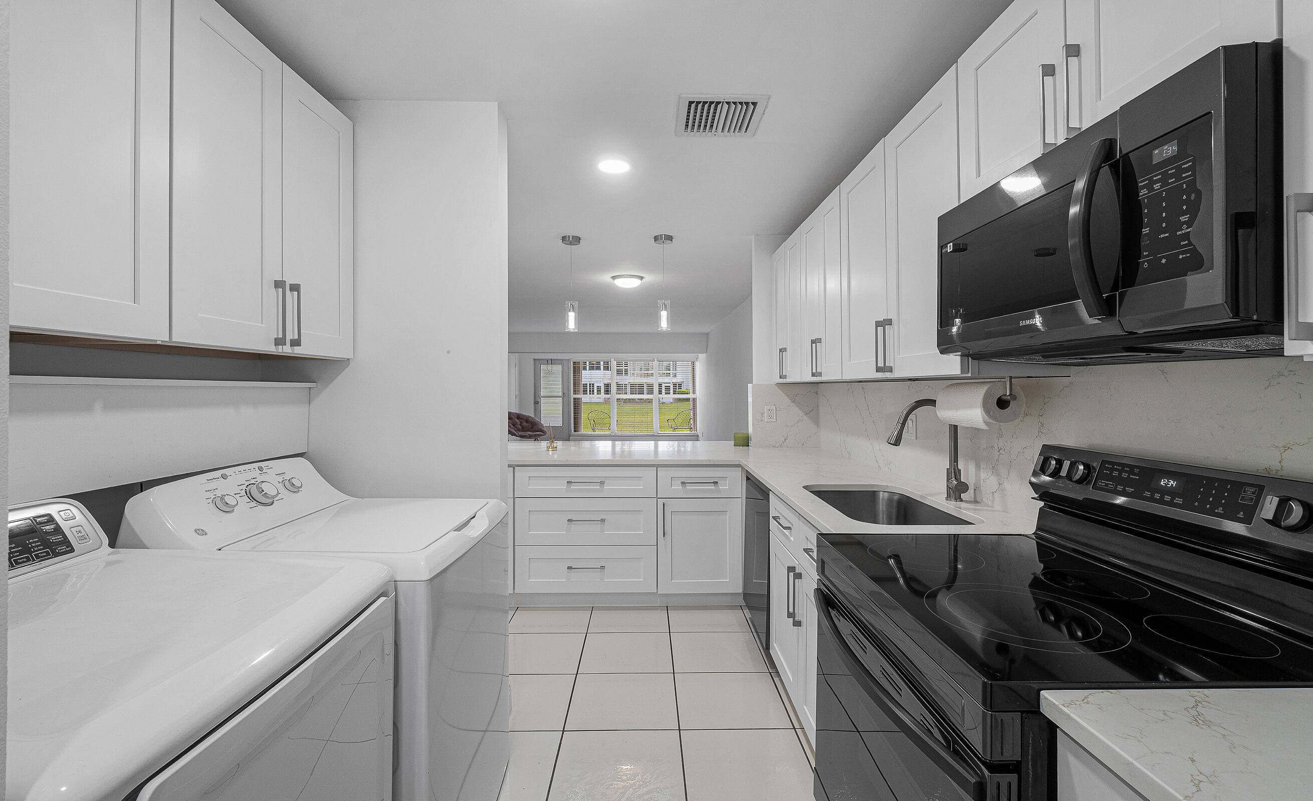 2830 SW 13th Street 101