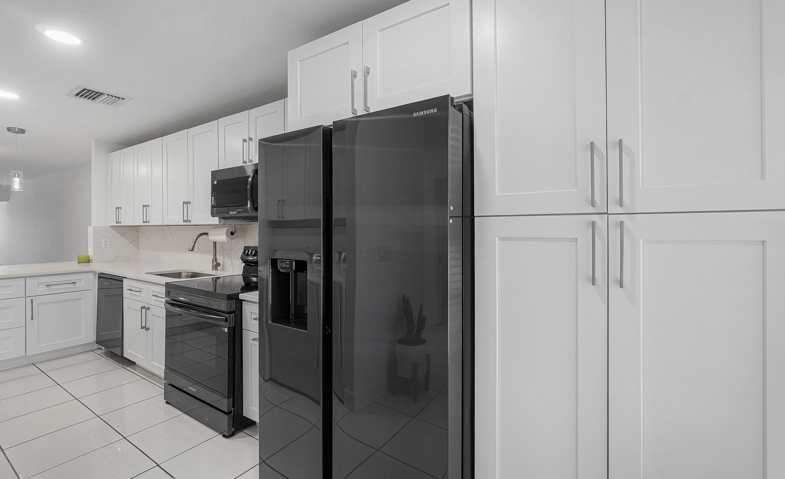 2830 SW 13th Street 101