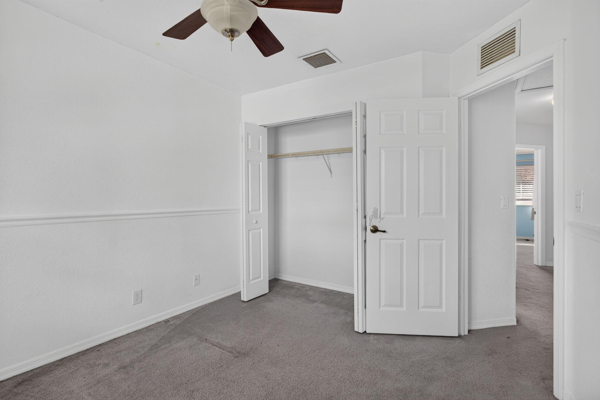 4040 NW 90TH Way