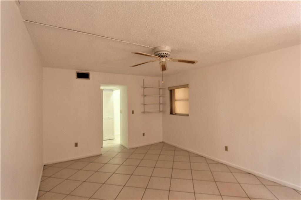 2800 Somerset Dr Unit: J400