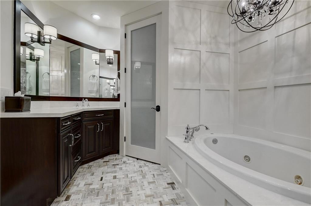 2617 NE 14th Ave Unit: 105