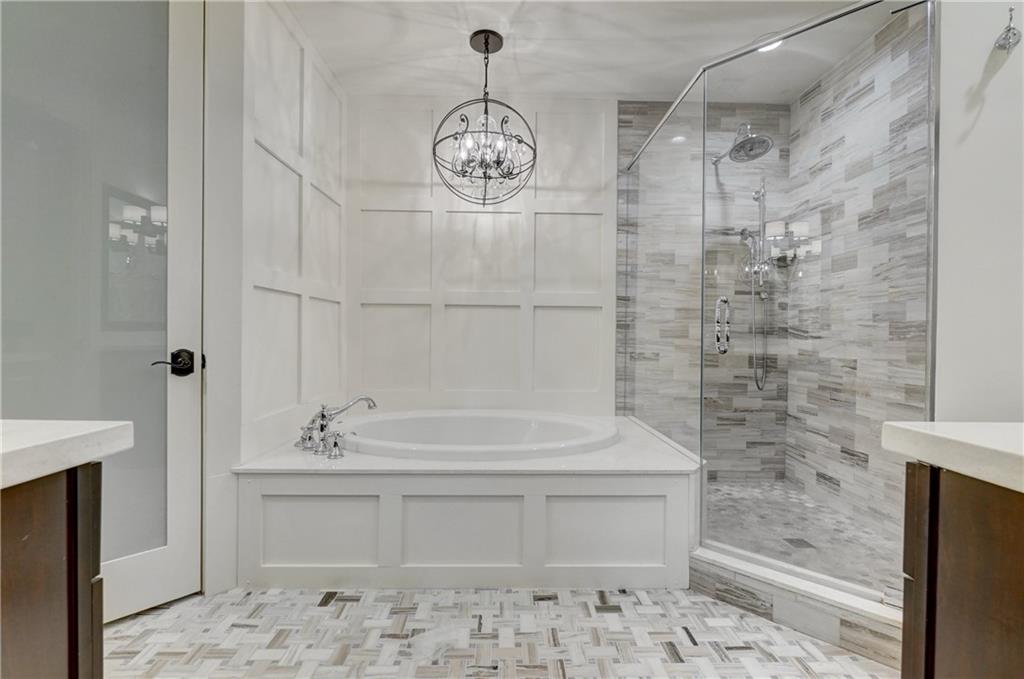 2617 NE 14th Ave Unit: 105