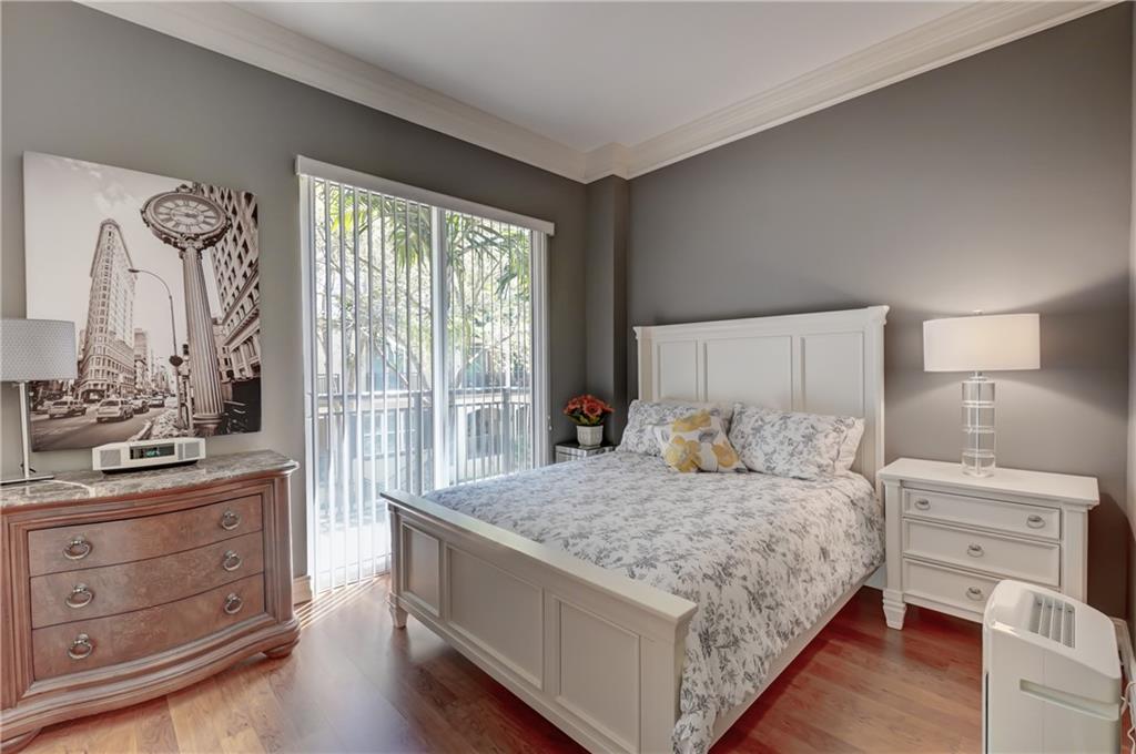 2617 NE 14th Ave Unit: 105
