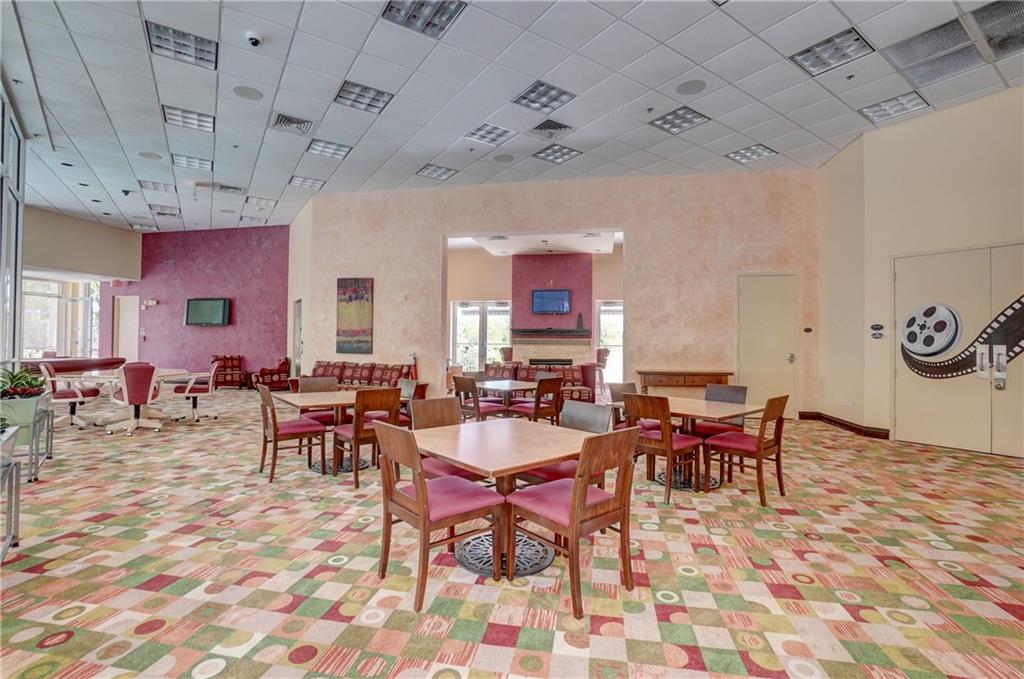 2617 NE 14th Ave Unit: 105