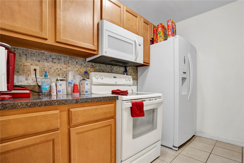 2804 NW 55th Ave Unit: 2C