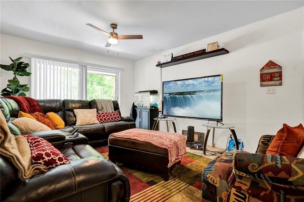 2804 NW 55th Ave Unit: 2C