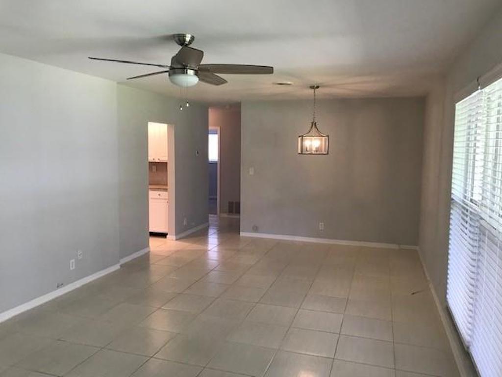 2051 NE 56th St Unit: 2