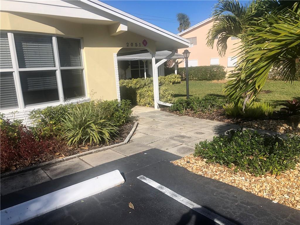 2051 NE 56th St Unit: 2