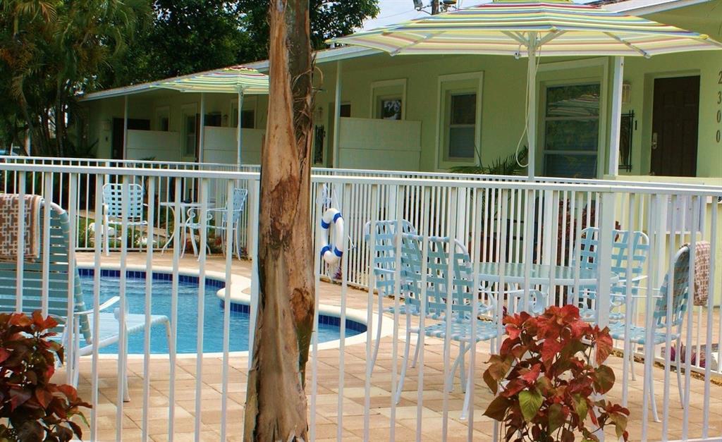 2300 NE 9th Ave Unit: 1