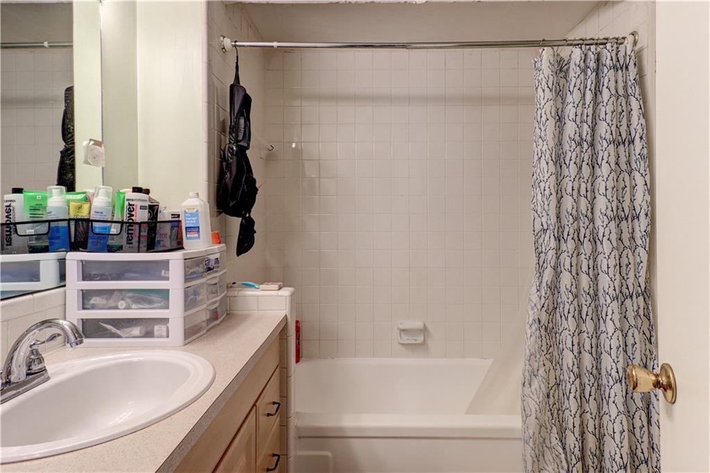 2426 SE 17th St Unit: 201A