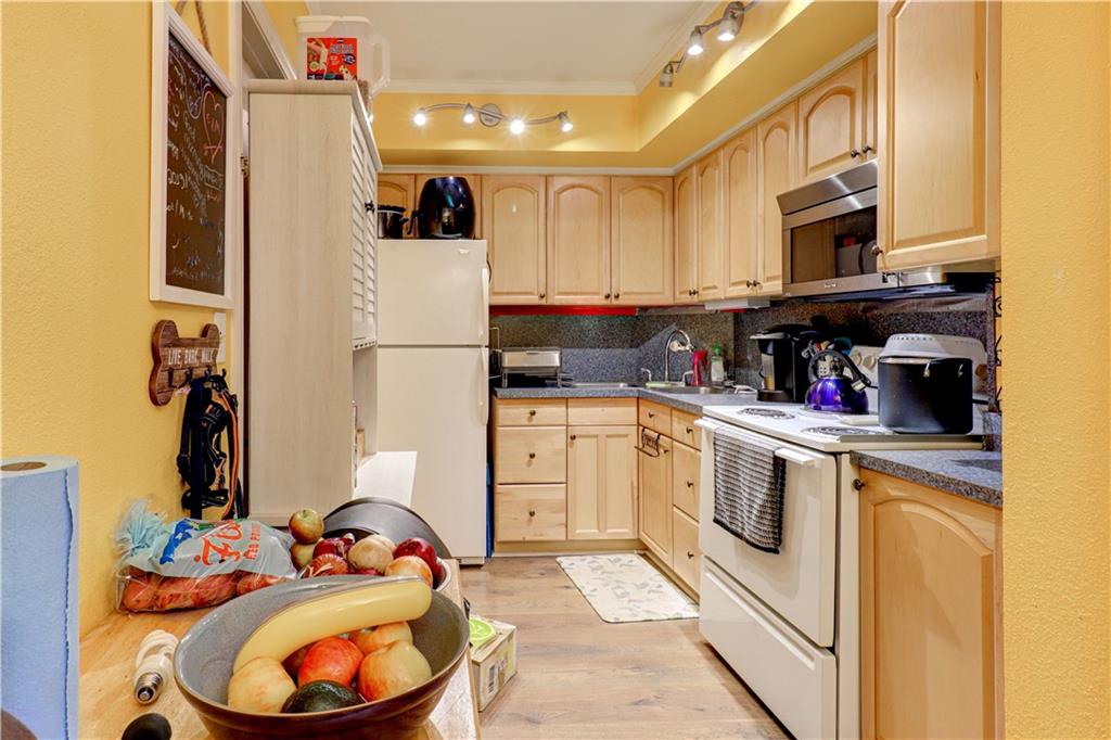 2426 SE 17th St Unit: 201A