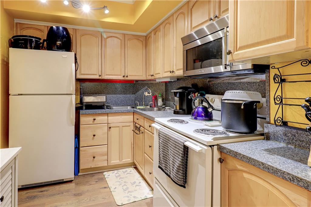 2426 SE 17th St Unit: 201A