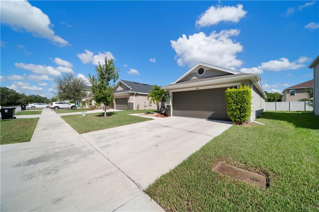 5160 NW Pine Trail Cir