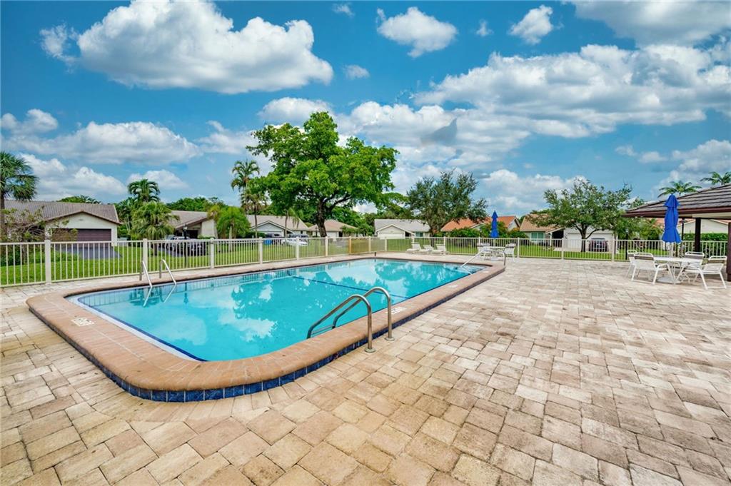 1541 Riverwood Ln