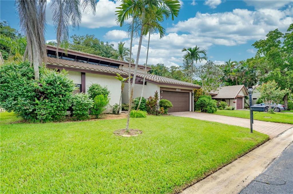 1541 Riverwood Ln