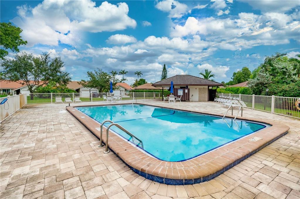 1541 Riverwood Ln