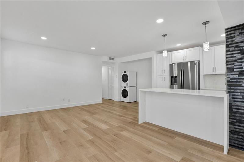 1439 S Ocean Blvd Unit: 104