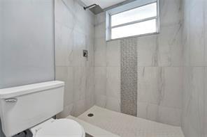 1751 NW 75th Ave Unit: 204
