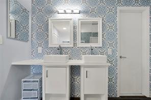 1751 NW 75th Ave Unit: 204