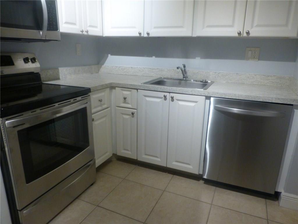 721 N Pine Island Rd Unit: 108