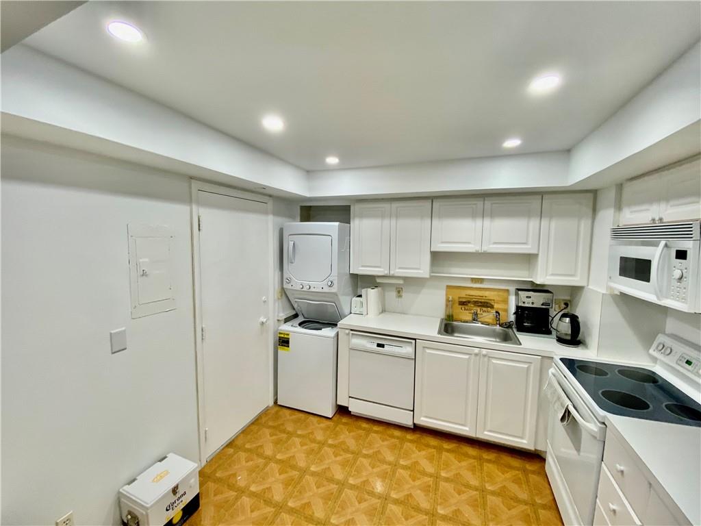 1 Las Olas Circle Unit: 607