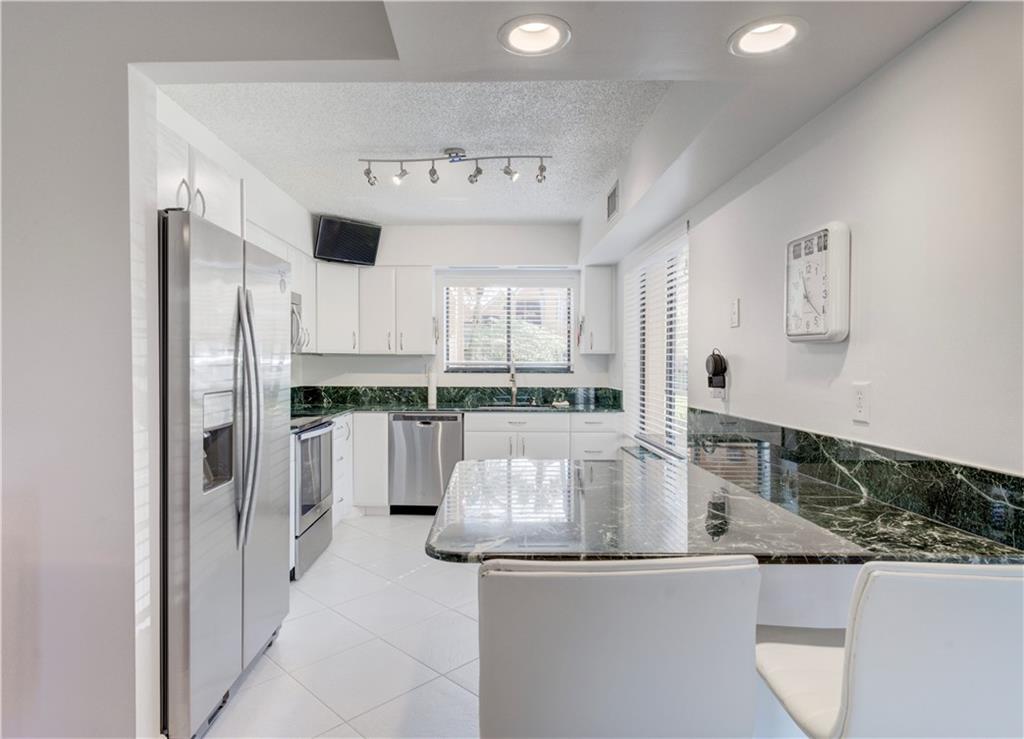 11210 Green Lake Dr Unit: 101
