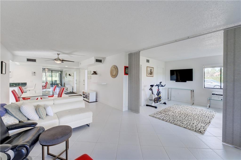 11210 Green Lake Dr Unit: 101