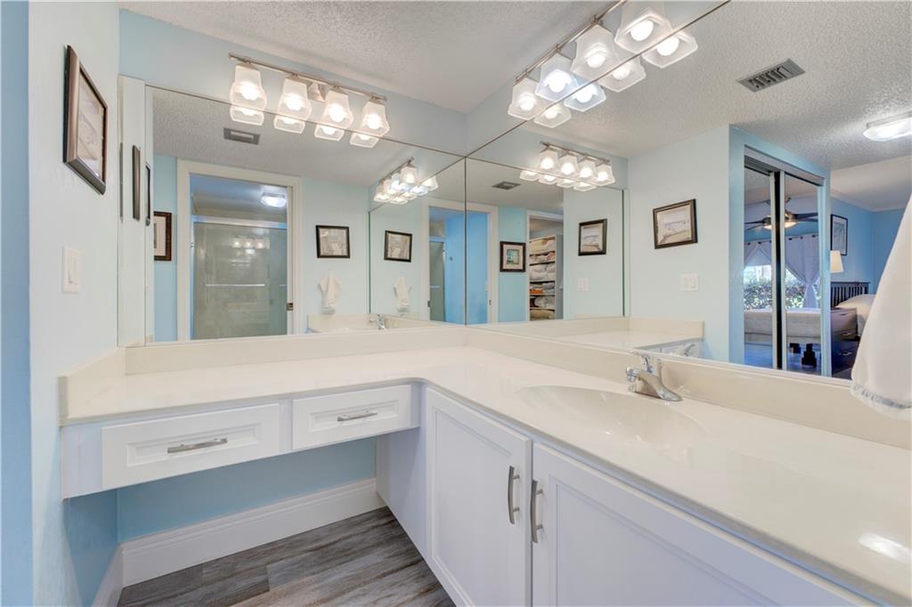 11210 Green Lake Dr Unit: 101