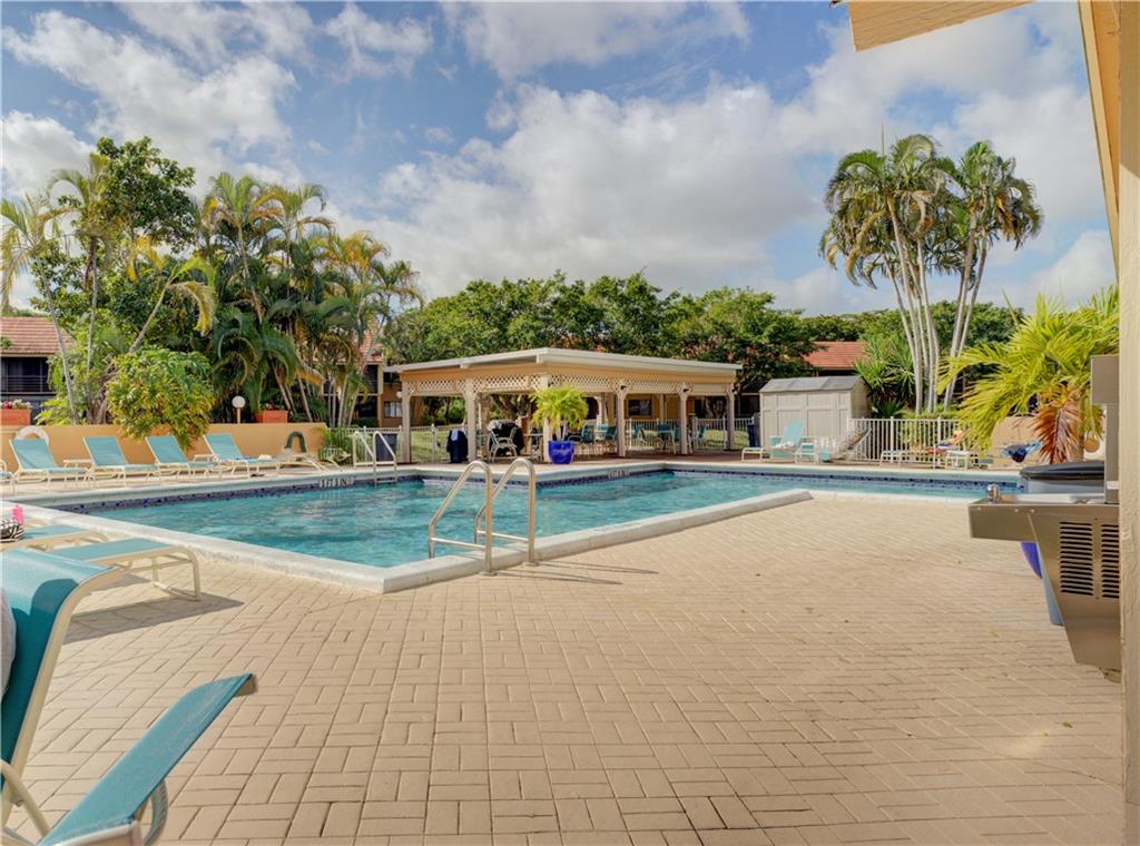 11210 Green Lake Dr Unit: 101